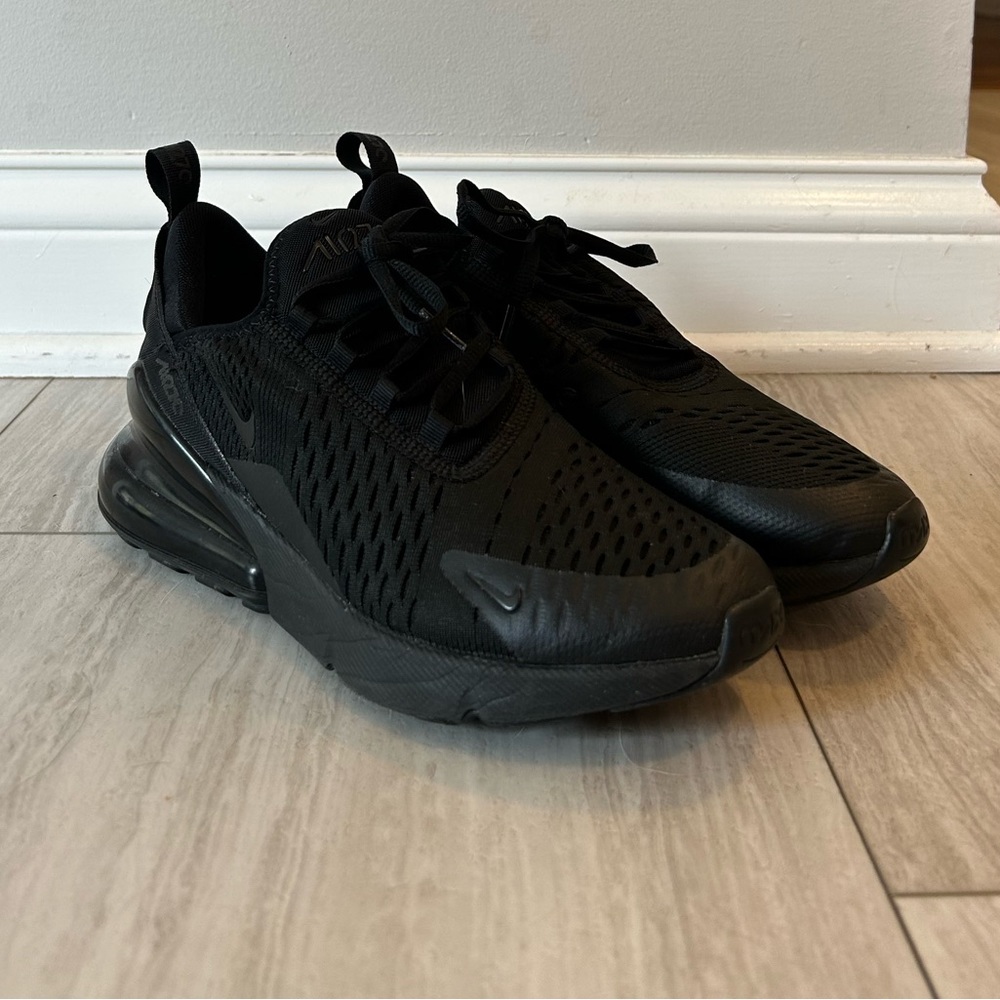 Nike Air Max 270 never worn color black